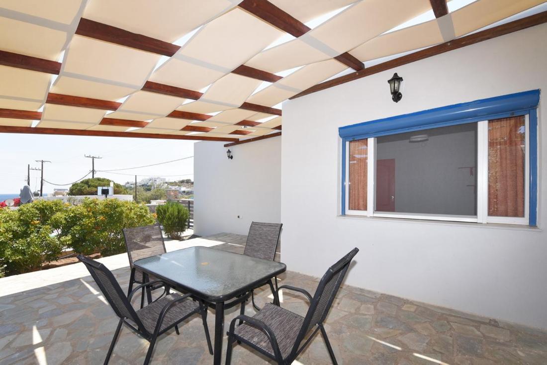 Flora'S Beach And Pool Villa In Syros Liaropá エクステリア 写真