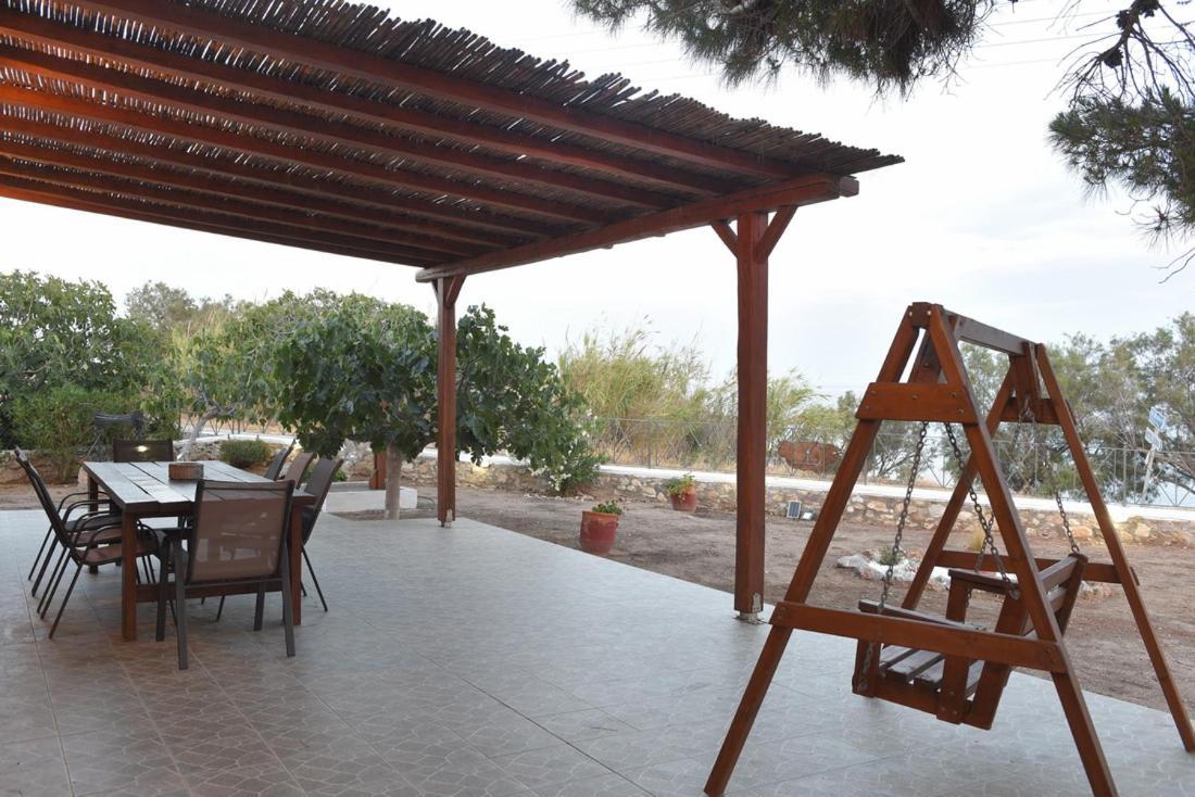 Flora'S Beach And Pool Villa In Syros Liaropá エクステリア 写真