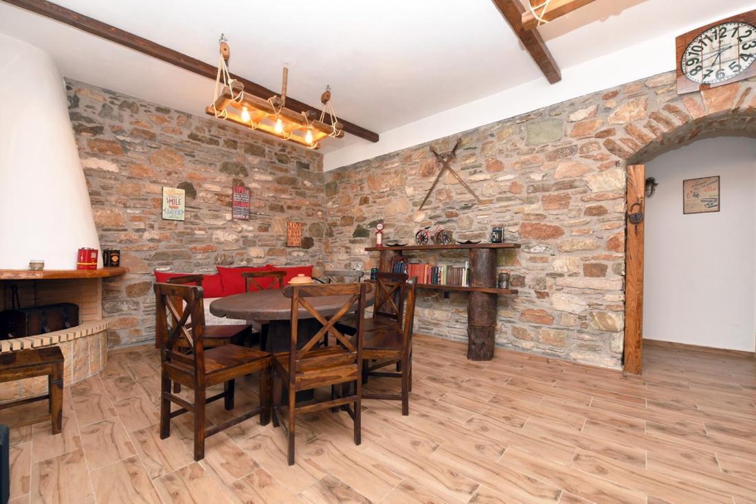 Flora'S Beach And Pool Villa In Syros Liaropá エクステリア 写真